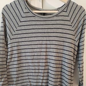 Forever21 3/4 Length Sleeve Grey & Navy Striped Top Size Medium